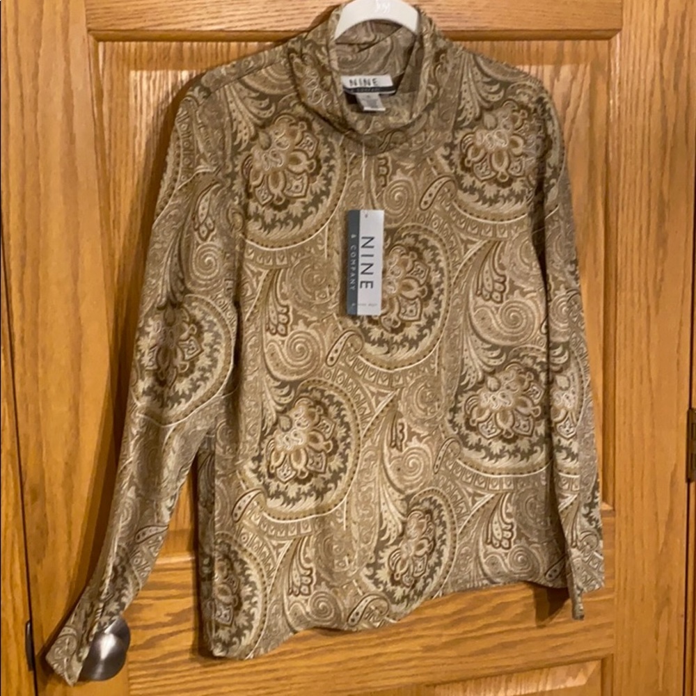 Nine & Company - NWT Beautiful delicate light cowl neck blouse